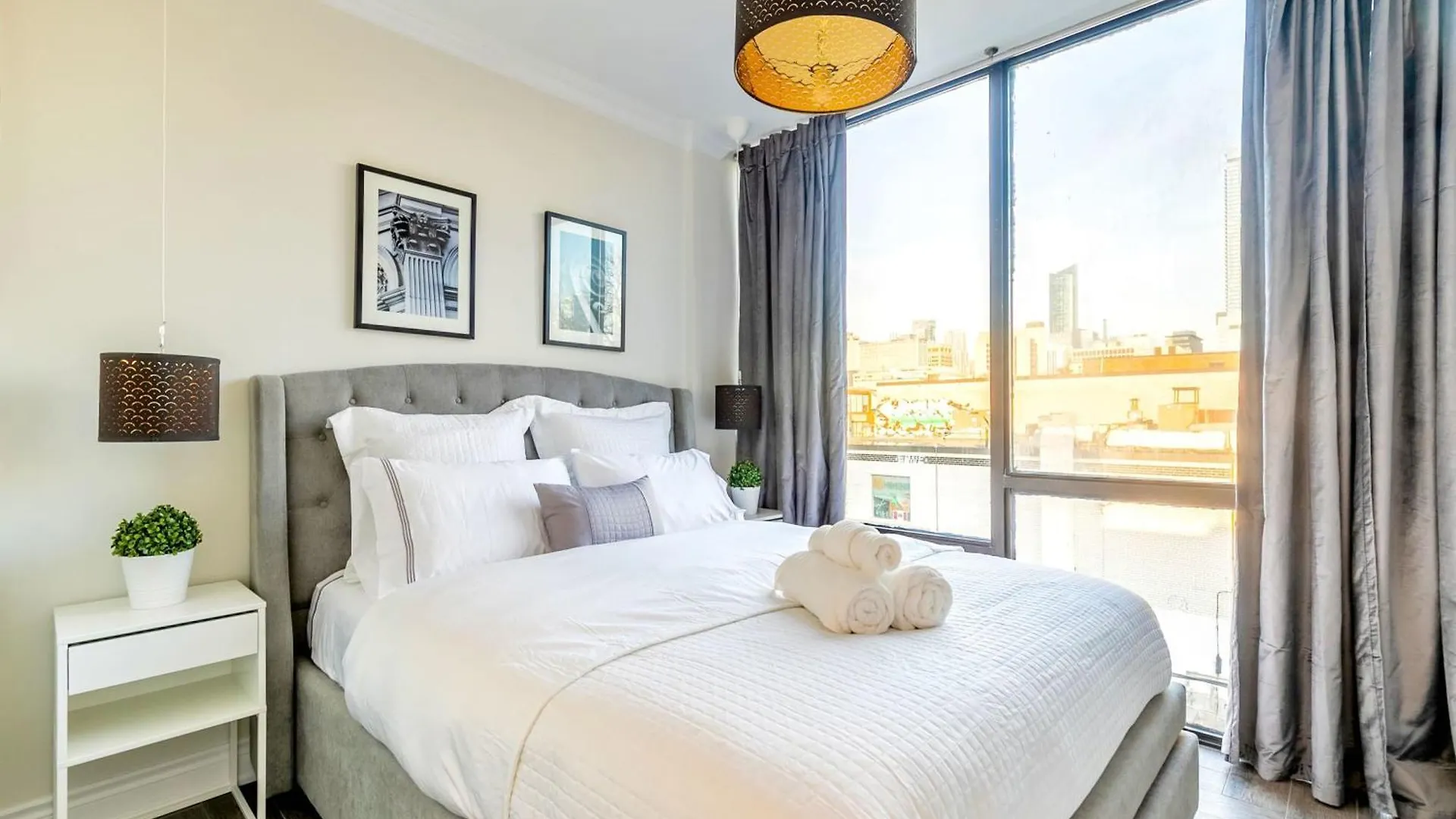 Modern Pet-Friendly Chinatown Apartment Toronto 0*,  Canada