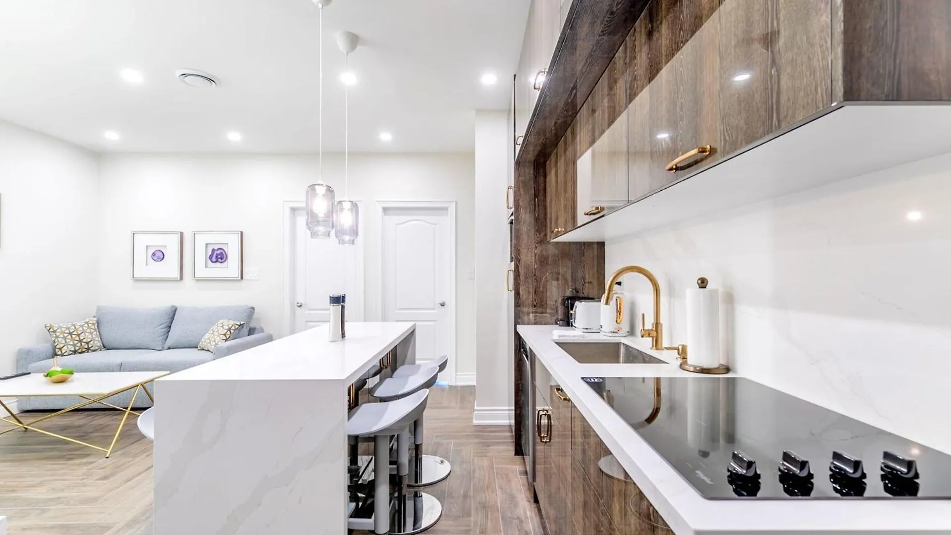 Modern Pet-Friendly Chinatown Apartment Toronto 0*,